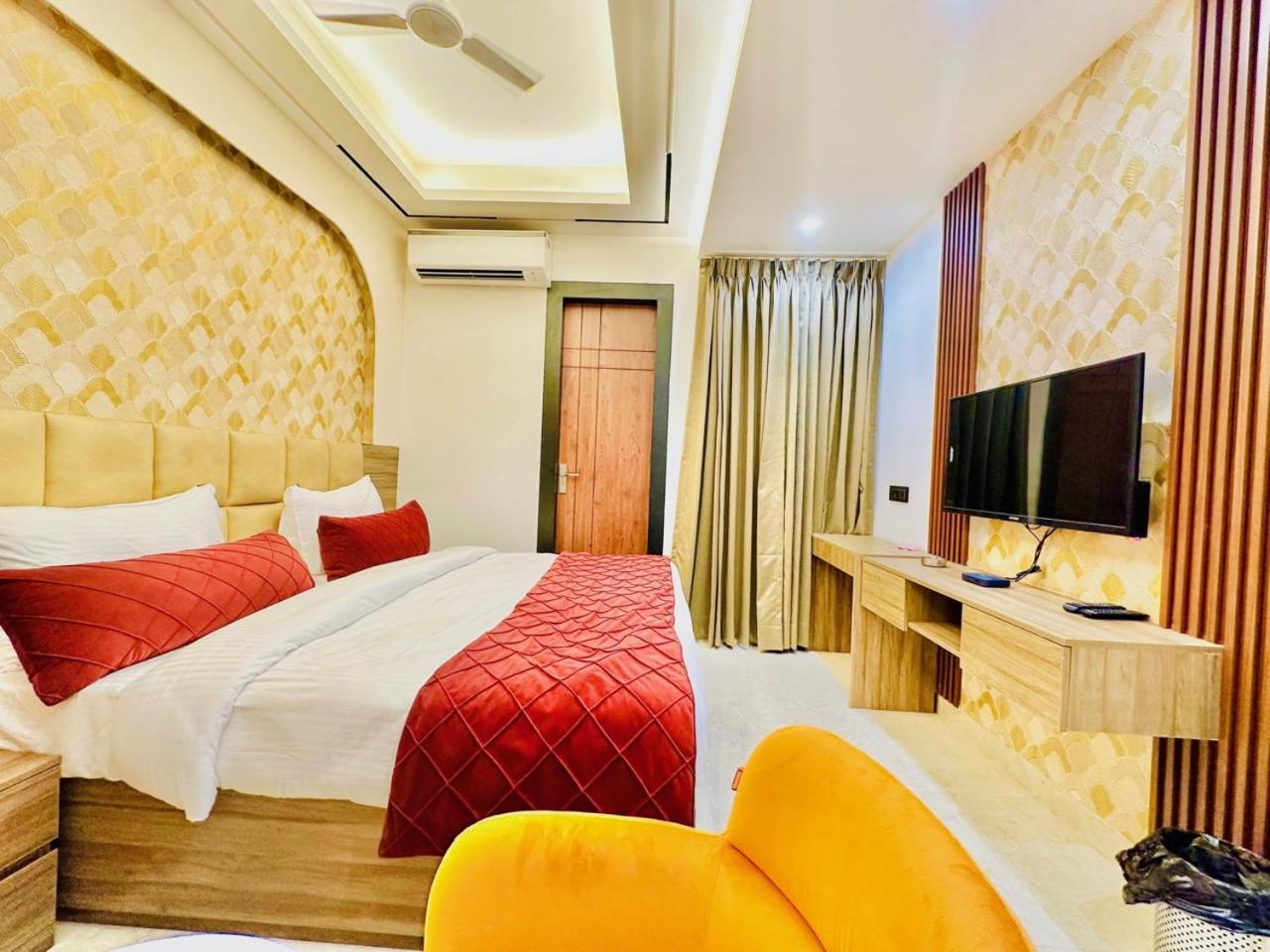 Hotel Hsp Plaza New Delhi Buitenkant foto