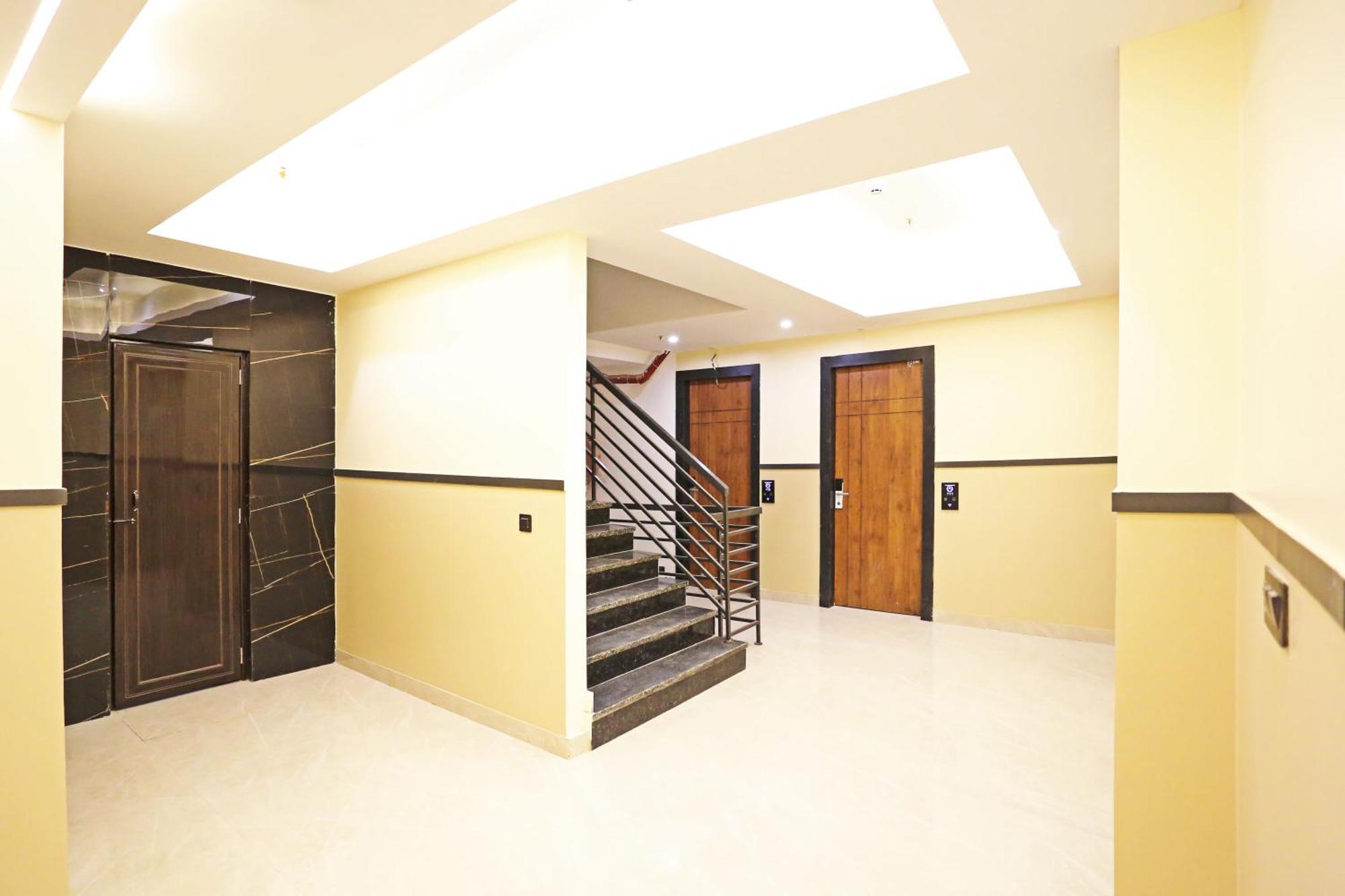 Hotel Hsp Plaza New Delhi Buitenkant foto