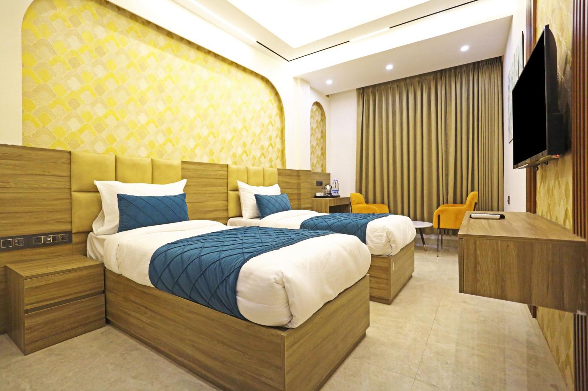 Hotel Hsp Plaza New Delhi Buitenkant foto