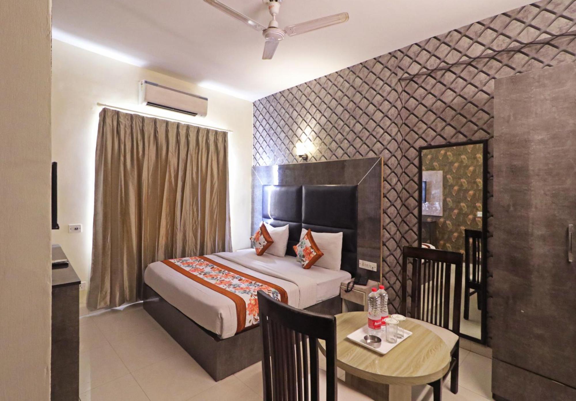 Hotel Hsp Plaza New Delhi Buitenkant foto